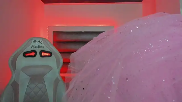 Andrea brunnette online show from October 31, 2025, 12:39 pm