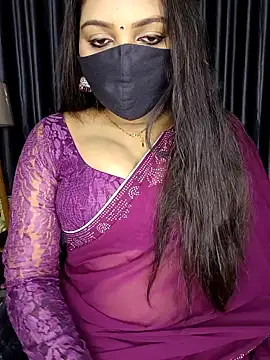 Webrowncouple online show from October 2, 2025, 5:42 pm