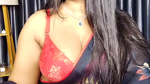 Snapshot of Webrowncouple chatting on November 22, 2025, 4:11 am Webrowncouple online show from November 22, 2025, 4:11 am