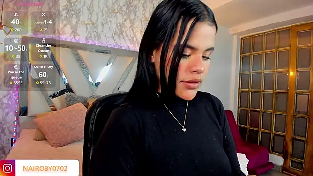 Aisha poweer online show from October 21, 2025, 3:18 am