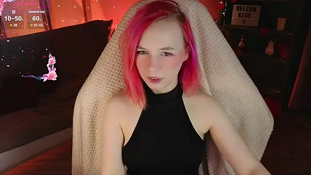 NaomiYoru online show from February 25, 2026, 8:40 pm