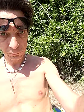 KalendaXL online show from October 13, 2025, 12:49 pm