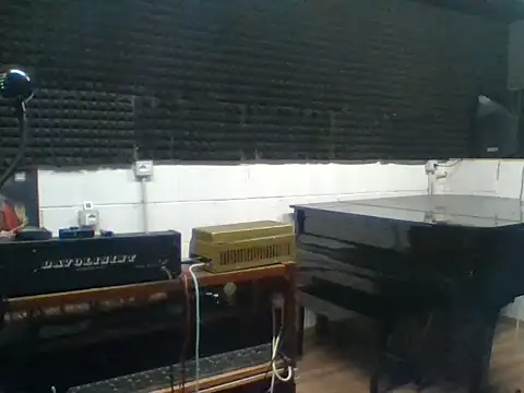 KalendaXL online show from October 22, 2025, 8:30 pm