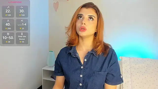 Snapshot of Katty__Rousse chatting on September 22, 2025, 9:17 pm Katty Rousse online show from September 22, 2025, 9:17 pm