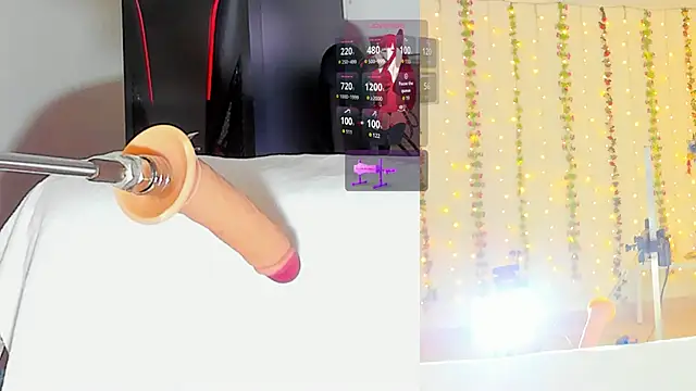 Kitty  Rose   online show from April 11, 2026, 10:08 am