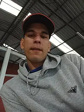 Alejandro260785 online show from July 15, 2026, 11:04 am