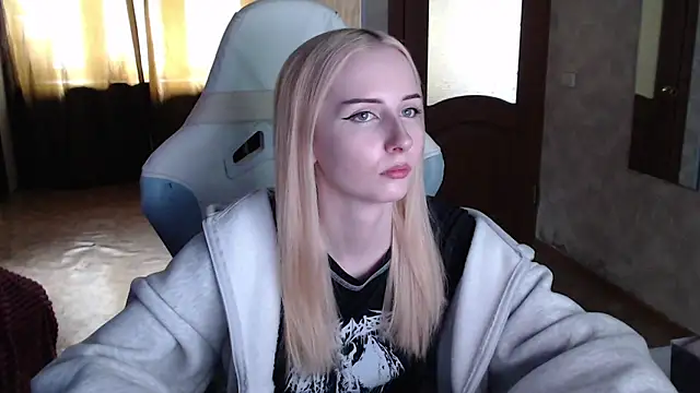 Cutti Crystal online show from April 10, 2026, 9:25 am