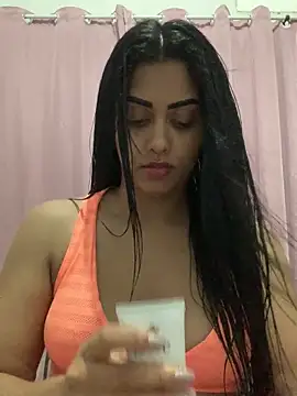 Snapshot of afroditii chatting on November 4, 2025, 12:10 am afroditii online show from November 4, 2025, 12:10 am