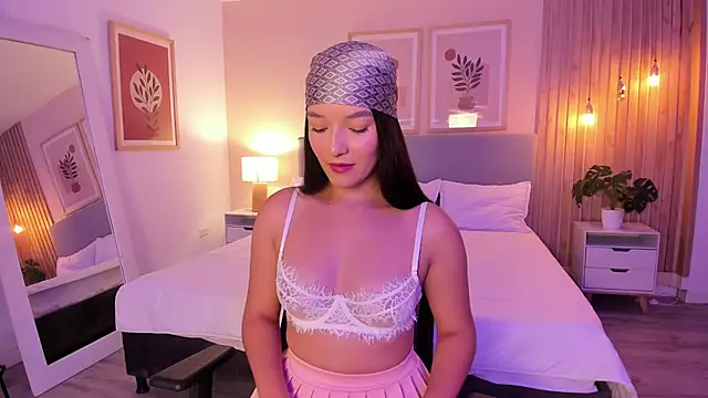 AuroraEvanss online show from November 11, 2025, 9:26 pm