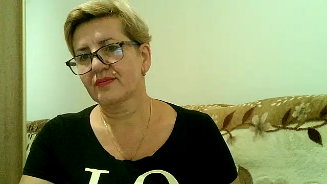 Snapshot of Dana4921 chatting on October 28, 2025, 5:59 pm Dana4921 online show from October 28, 2025, 5:59 pm