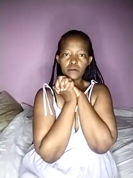 Snapshot of curvyyyyBabe chatting on November 29, 2025, 7:39 pm curvyyyyBabe online show from November 29, 2025, 7:39 pm