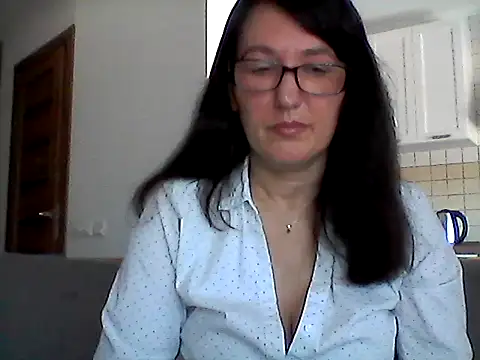 Elena48324 online show from May 23, 2026, 7:35 am