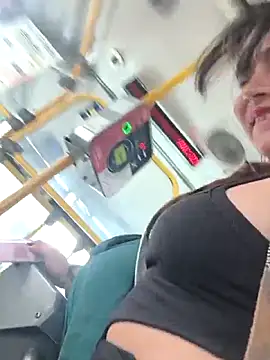 Snapshot of Yaya_watson chatting on March 1, 2026, 6:32 pm Yaya watson online show from March 1, 2026, 6:32 pm