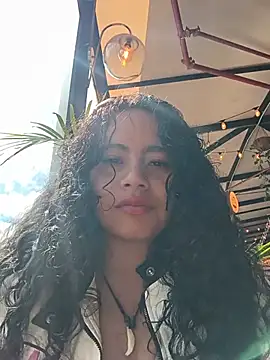 Snapshot of Yaya_watson chatting on July 15, 2026, 7:41 pm Yaya watson online show from July 15, 2026, 7:41 pm