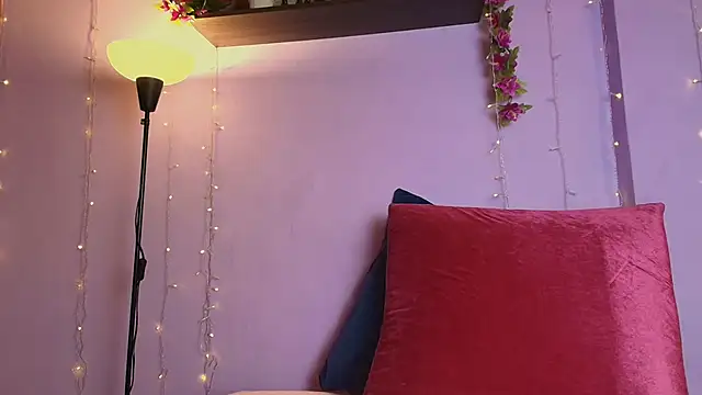 Dafne Mel online show from October 21, 2025, 12:50 pm