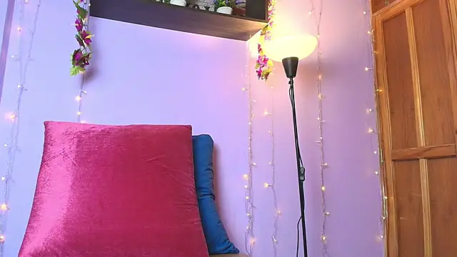 Dafne Mel online show from November 6, 2025, 12:39 pm