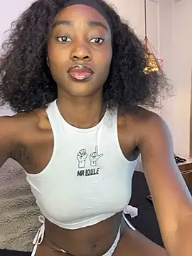 Skylar Smith  online show from March 13, 2026, 12:45 pm