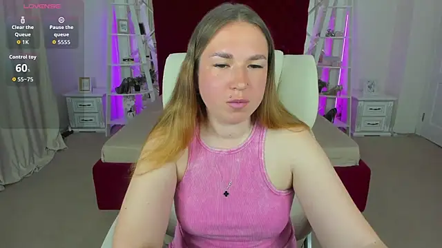 Sofii darling online show from May 8, 2026, 4:34 pm