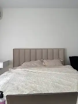 AmandaStoun online show from April 15, 2026, 9:38 am