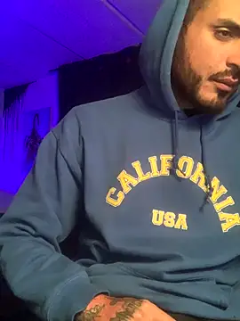 Snapshot of malek_xarx_ chatting on October 9, 2025, 2:42 am malek xarx online show from October 9, 2025, 2:42 am