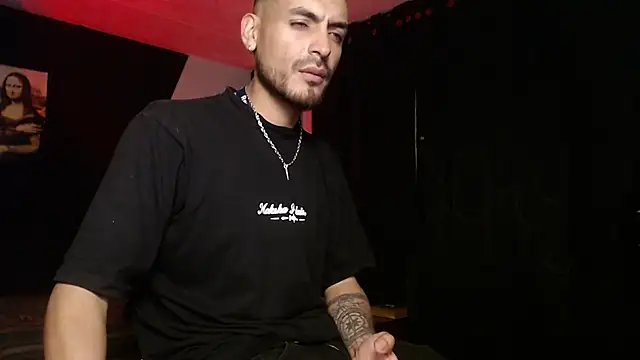 Snapshot of malek_xarx_ chatting on October 24, 2025, 2:08 am malek xarx online show from October 24, 2025, 2:08 am