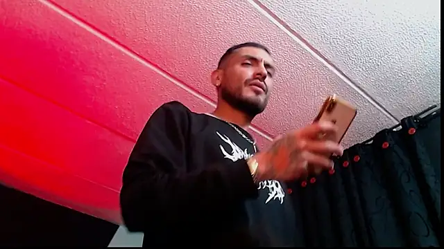 Snapshot of malek_xarx_ chatting on October 29, 2025, 2:58 am malek xarx online show from October 29, 2025, 2:58 am