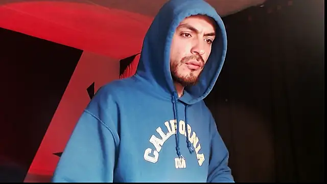 Snapshot of malek_xarx_ chatting on November 8, 2025, 9:09 am malek xarx online show from November 8, 2025, 9:09 am