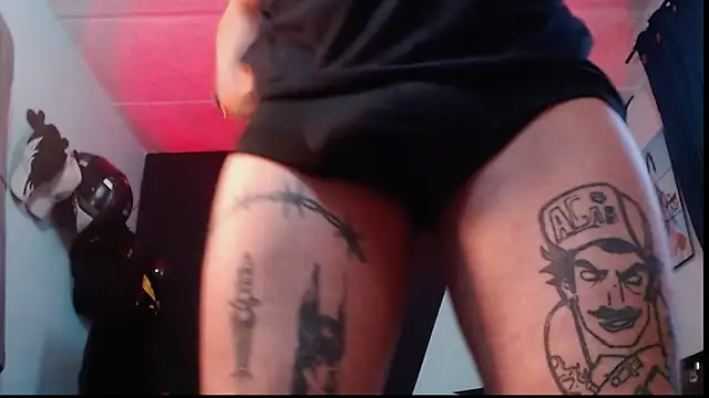 Snapshot of malek_xarx_ chatting on November 8, 2025, 9:13 pm malek xarx online show from November 8, 2025, 9:13 pm