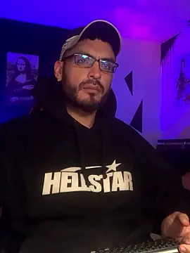 malek xarx  online show from January 14, 2026, 1:11 am