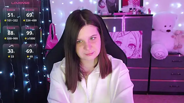 AmyVibess online show from September 16, 2025, 8:10 pm