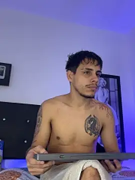 Luke Stone online show from October 14, 2025, 5:36 pm