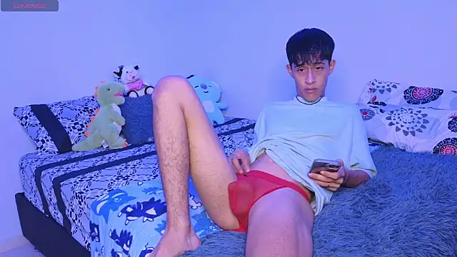 Snapshot of Danny_cute_05 chatting on September 10, 2025, 3:28 am Danny cute 05 online show from September 10, 2025, 3:28 am
