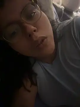 karysweetbeaury online show from July 12, 2026, 4:58 am