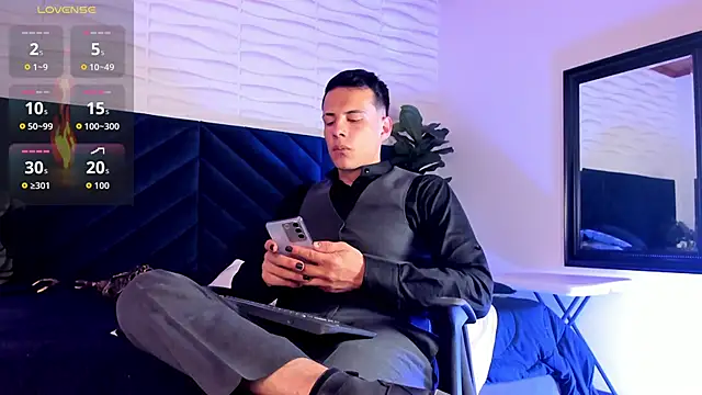 Dustin Sonne online show from October 3, 2025, 3:25 am