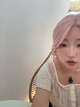 Snapshot of winter11 chatting on September 10, 2025, 5:29 am winter11 online show from September 10, 2025, 5:29 am