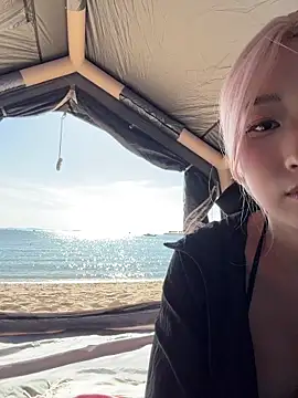 Snapshot of winter11 chatting on September 21, 2025, 6:26 am winter11 online show from September 21, 2025, 6:26 am