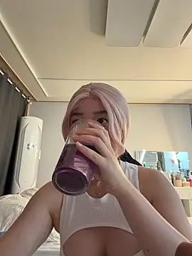 Snapshot of winter11 chatting on October 26, 2025, 2:56 pm winter11 online show from October 26, 2025, 2:56 pm