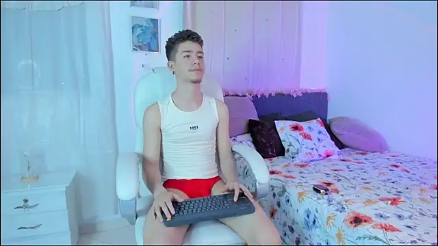 Snapshot of ThiagooJames chatting on October 30, 2025, 3:19 am ThiagooJames online show from October 30, 2025, 3:19 am