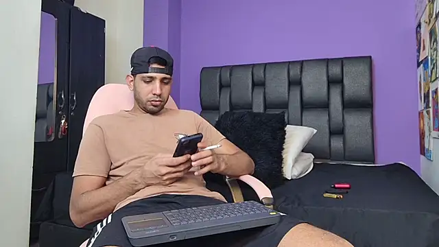 ashtoncooperr online show from September 27, 2025, 6:35 pm