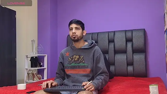 ashtoncooperr online show from October 13, 2025, 12:27 pm