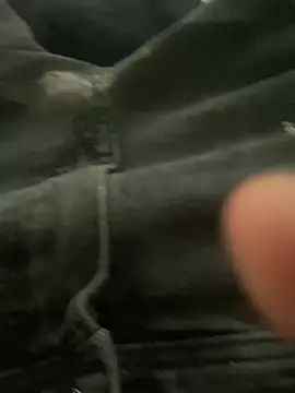 Snapshot of hue-g-rection chatting on February 14, 2026, 4:59 pm hue-g-rection online show from February 14, 2026, 4:59 pm