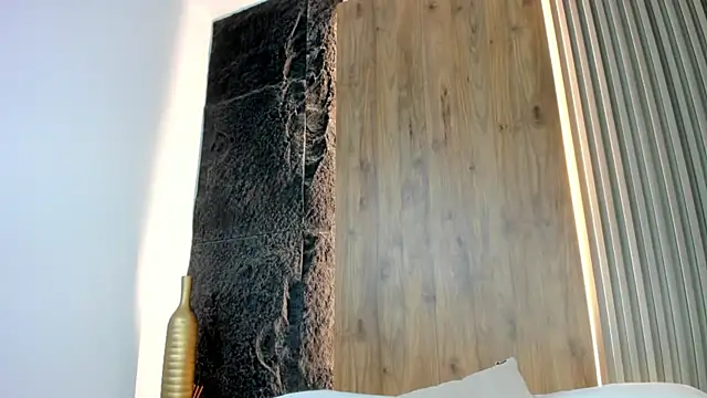 evelin lopezz online show from November 23, 2025, 2:11 am