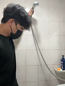 Snapshot of SongJinWoo007 chatting on November 15, 2025, 7:49 am SongJinWoo007 online show from November 15, 2025, 7:49 am