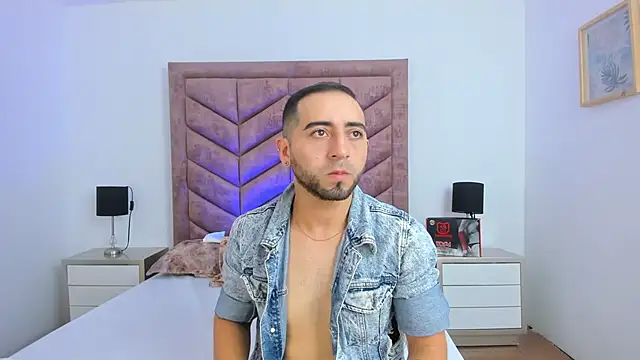 Lushian  online show from November 4, 2025, 1:21 pm