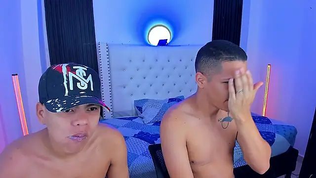 Snapshot of Latin_Boyss_ chatting on November 10, 2025, 8:30 pm Latin Boyss online show from November 10, 2025, 8:30 pm