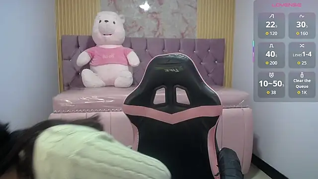 Irina evans s1 online show from October 10, 2025, 4:06 pm