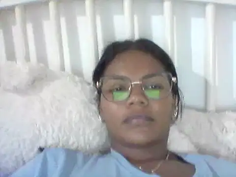 hermione francoo online show from April 9, 2026, 2:22 pm