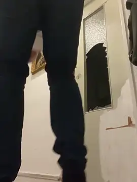 OfferedTearing online show from September 9, 2025, 10:31 pm