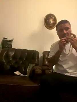 OfferedTearing online show from October 26, 2025, 3:12 am