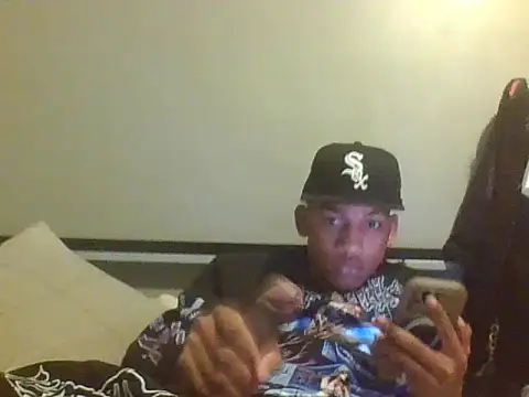 Snapshot of mikyng chatting on January 8, 2026, 4:04 am mikyng online show from January 8, 2026, 4:04 am